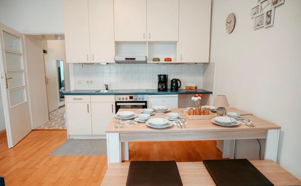 Raimond Apartment Top 27 Bécs Kültér fotó
